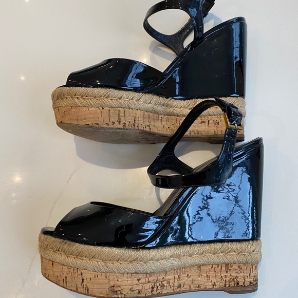 Authentic Gucci wedges - Picture 3 of 3